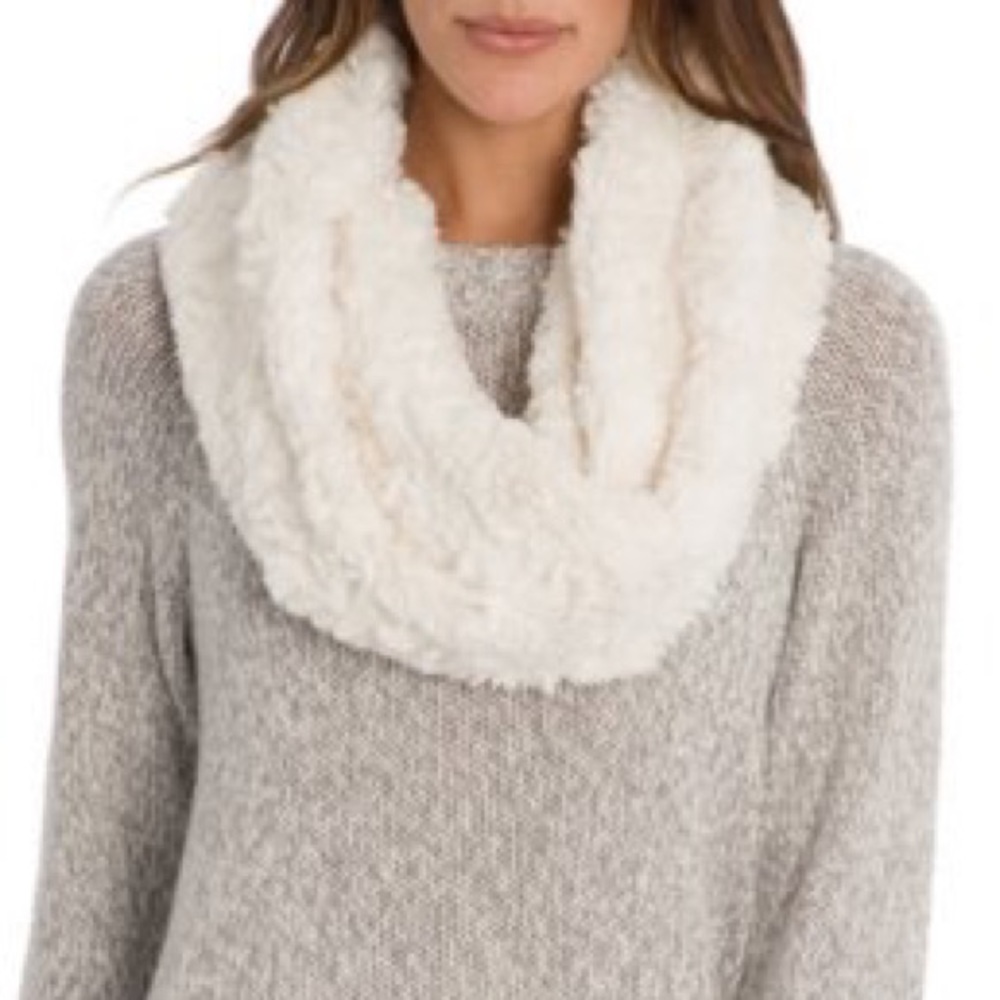 NWT PEACE & PEARLS Infinity Scarf
